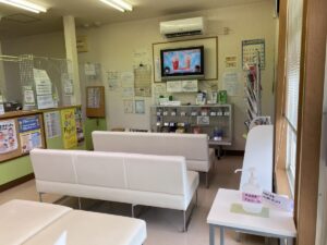 つかさ薬局様待合室