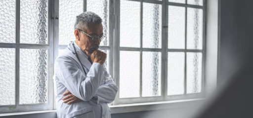 診療科の違いなどから、子どもへの承継が現実的でない